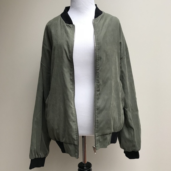 Blu Pepper Jackets & Blazers - 🔴3/$15 Perch Olive Bomber Jacket